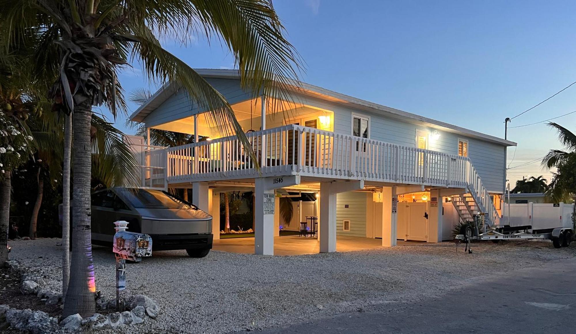 Casa Blue Pelican. ماراثون المظهر الخارجي الصورة
