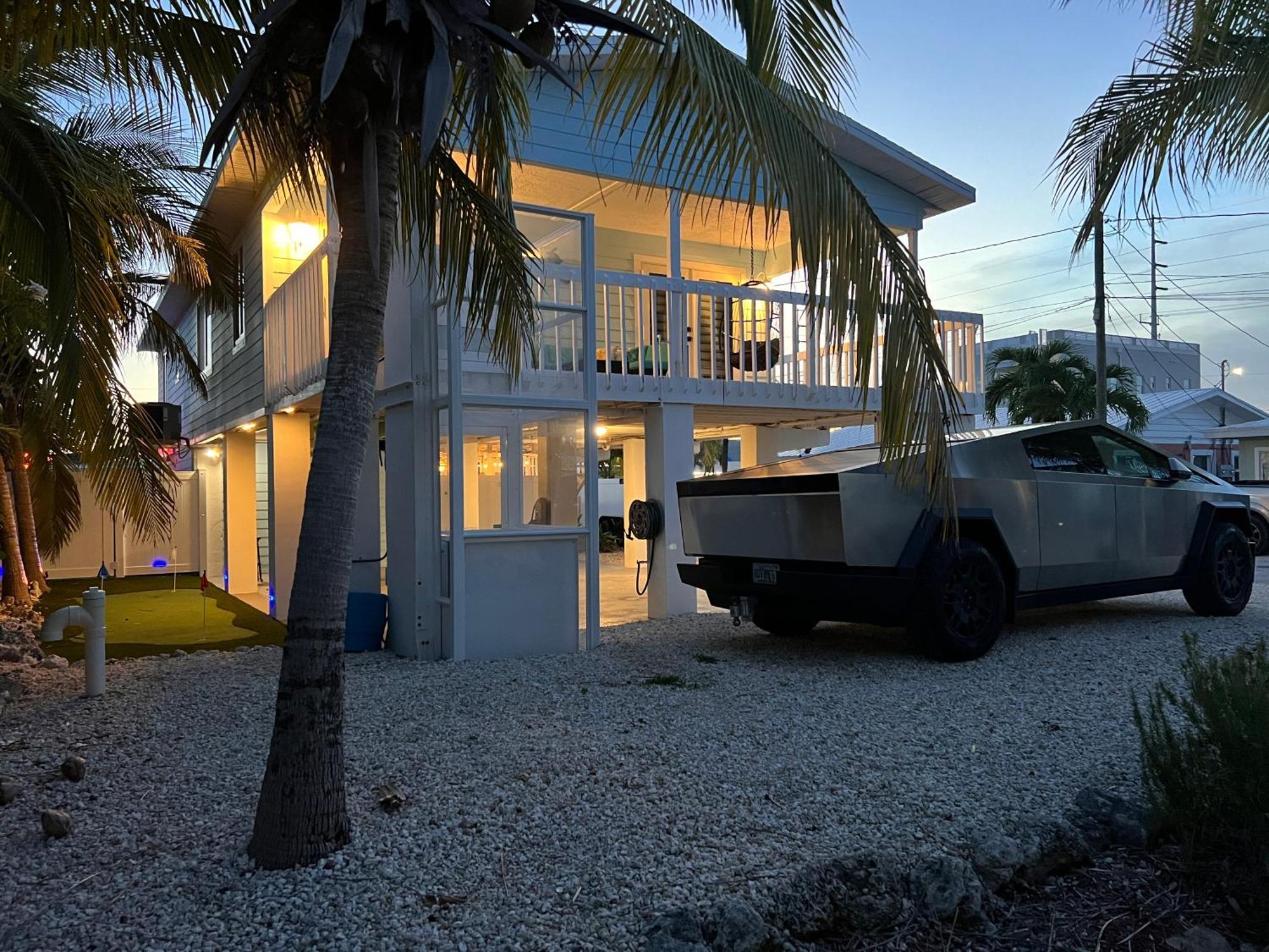 Casa Blue Pelican. ماراثون المظهر الخارجي الصورة